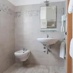 Hotel Mondial 3*