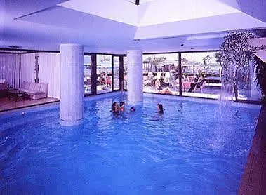 Mondial فندق 3*